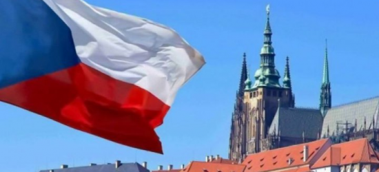 Чехія продовжила заборону на видачу віз росіянам і білорусам ще на рік