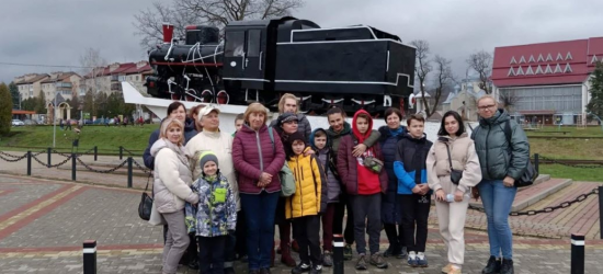 Вимушені переселенці з Дрогобицького району відвідали туристичну Івано-Франківщину (ФОТО)