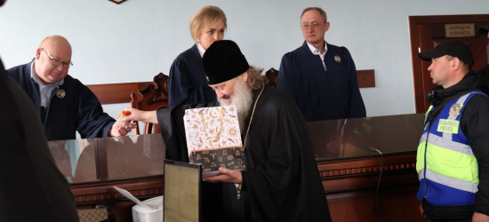 Митрополита УПЦ МП Павла суд залишив під домашнім арештом