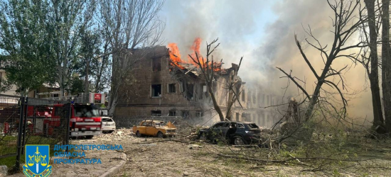 Рашисти вдарили ракетами по медзакладу в Дніпрі: 16 постраждалих та 1 загиблий (ФОТО, ВІДЕО)