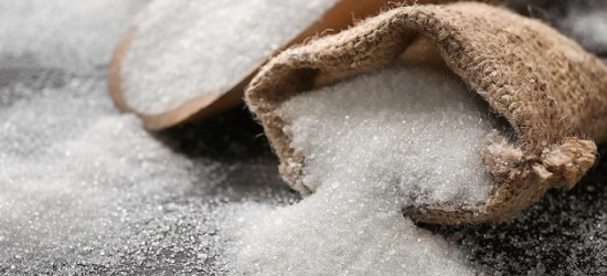 В Україні тимчасово обмежили експорт цукру до середини вересня