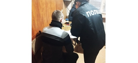 У Новояворівську затримали 24-річного чоловіка, який побив до смерті свого дядька 