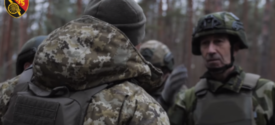 Головнокомандувач ЗС Швеції відвідав на передовій українську 45-ту ОАБр (ВІДЕО)